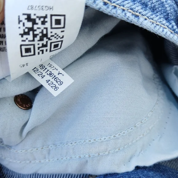 American Eagle Super Highrise Baggy Wide Leg Jeans - Picture 6 of 7